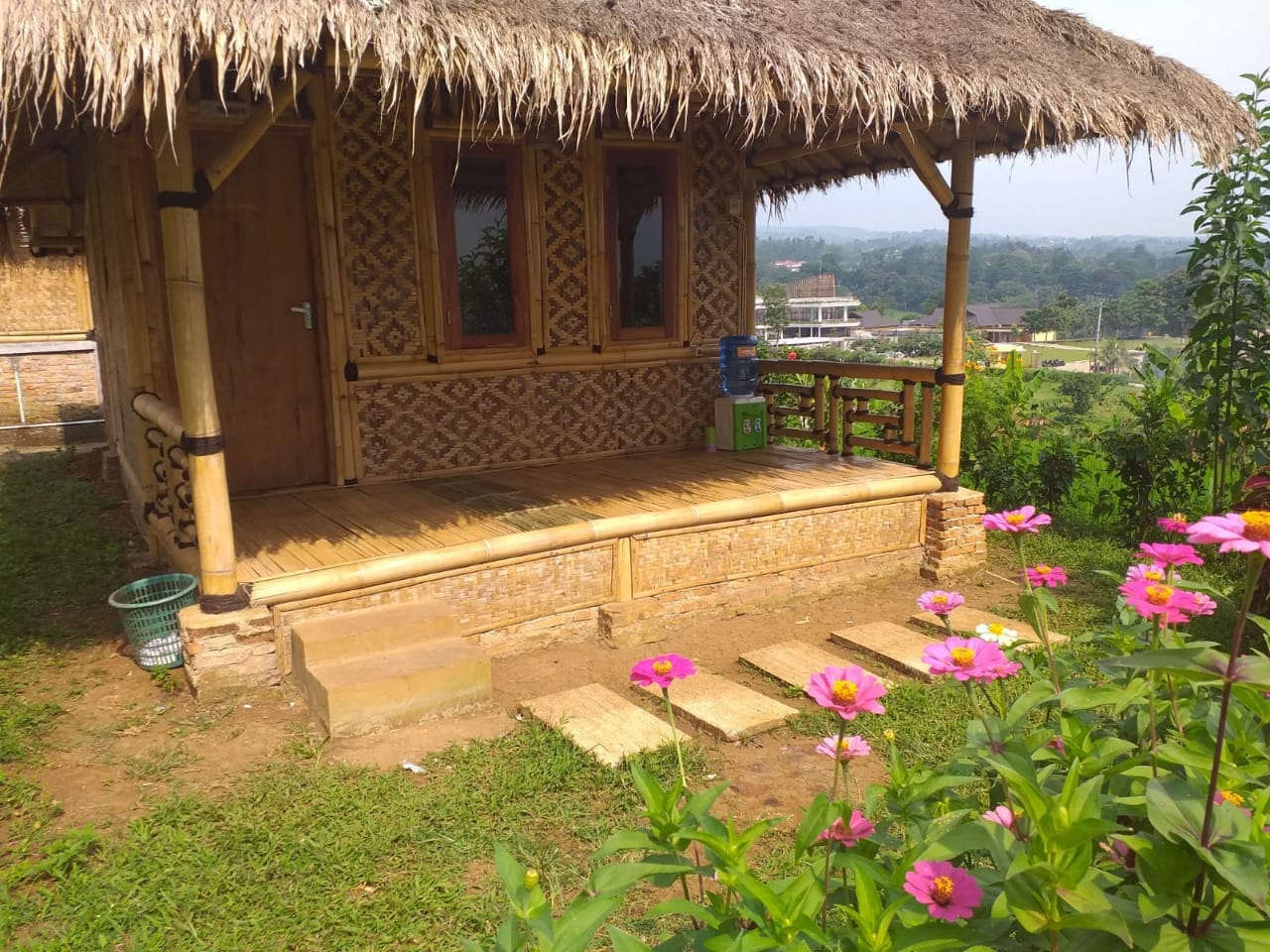 PONDOKAN BAMBU1